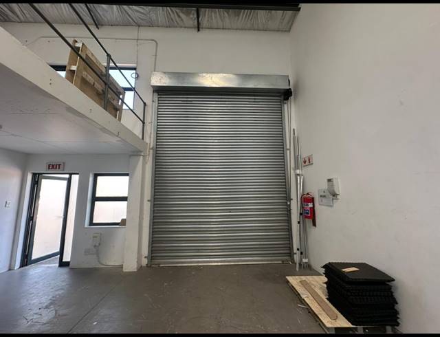 146M² WAREHOUSE TO LET IN KYALAMI